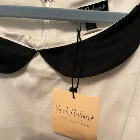 Smak Parlour Black & White Flower Model Maven Flare Dress - NWT - Picture 6 of 14